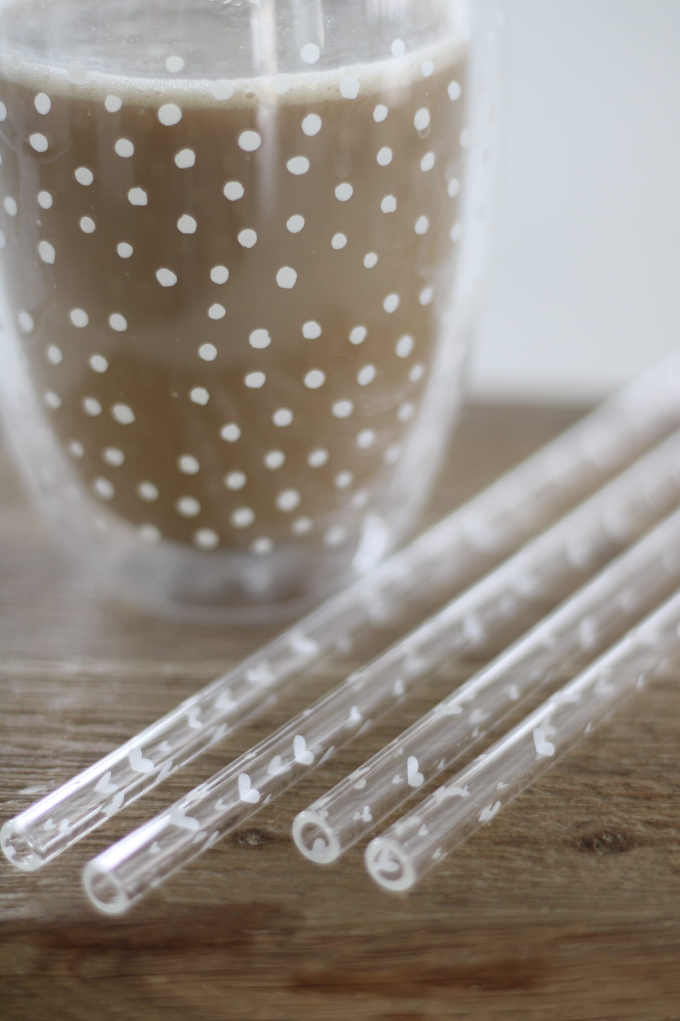 What Are the Best Alternatives to Plastic Straws?